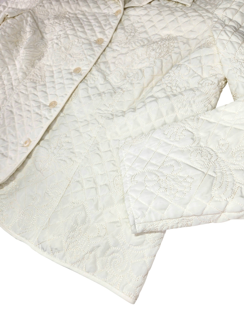 R.Q.T Women's Quilted Embroidered Jacket Ivory Floral Button Front Lined Size L - Picture 10 of 16